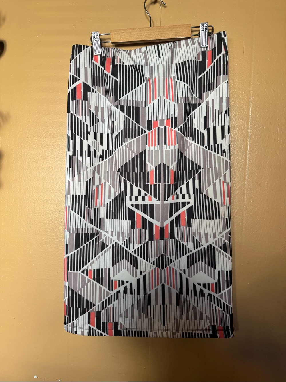 Wilfred Geometric Pencil Skirt in Black, White & Coral Accents